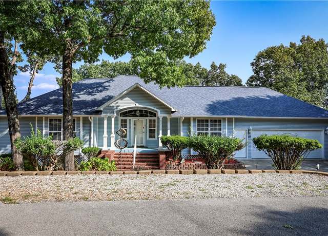 Property at 42 Indian Wells Dr, Holiday Island, AR 72631, 3 beds, 3 baths