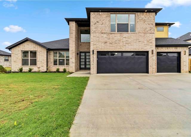 Property at 1110 Longbourn Dr, Centerton, AR 72719, 4 beds, 4.5 baths