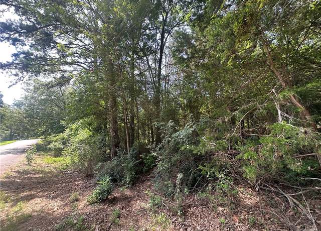 Property at Hill Blvd, London, AR 72847