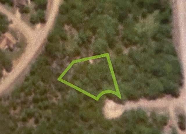 Property at 4 Beaver Cv, Holiday Island, AR 72631