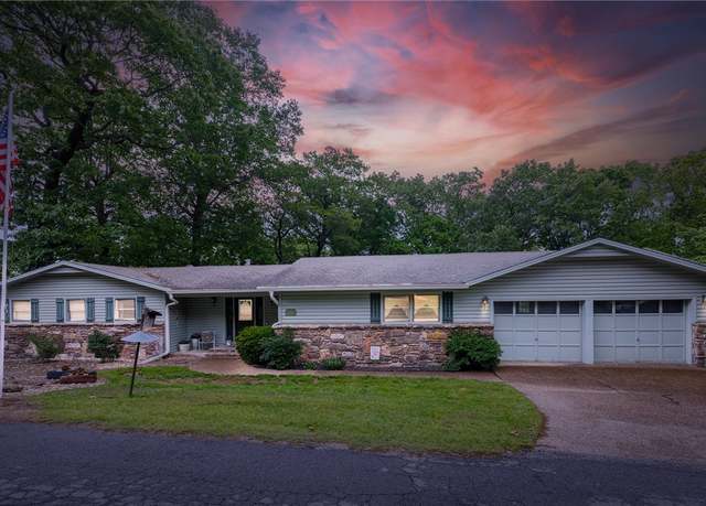 Property at 1 Panbury Ln, Bella Vista, AR 72715, 4 beds, 3 baths