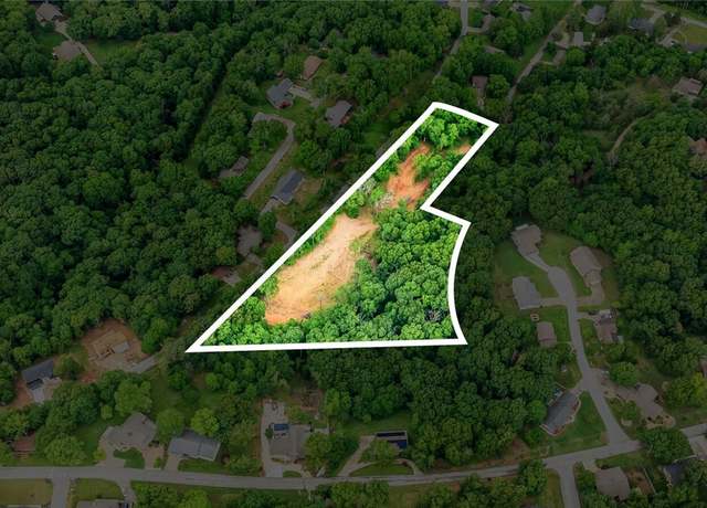 Property at 9087 Bluff Dr, Rogers, AR 72756