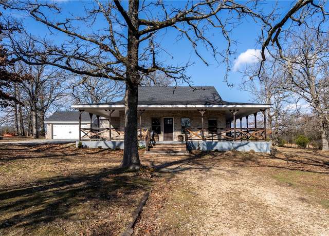 Property at 472899 640 Rd, Watts, OK 74964, 4 beds, 2 baths