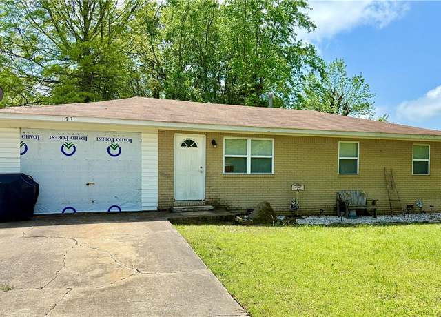 Property at 173 Glenn St, Farmington, AR 72730, 3 beds, 1 bath