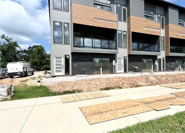 Property at 202 NW 9th St, Bentonville, AR 72712, 3 beds, 3.5 baths