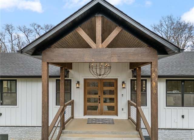 Property at 12698 Bush Rd, Centerton, AR 72719, 4 beds, 3.5 baths