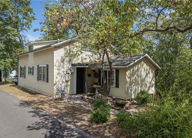 Property at 15 Linwood Ave, Eureka Springs, AR 72632, 3 beds, 2 baths