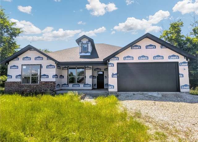 Property at 10 Olmsted Cir, Bella Vista, AR 72715, 3 beds, 2 baths