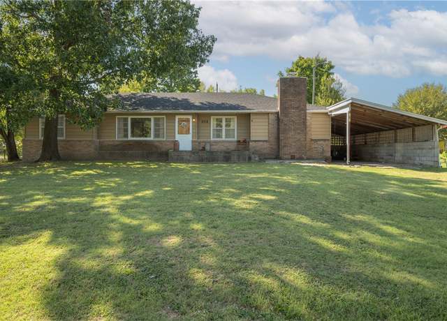 Property at 102 Garner St, Goodman, MO 64843, 3 beds, 2 baths