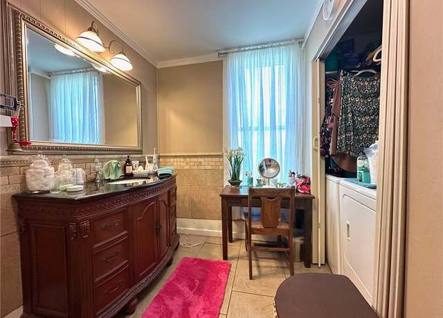 Property at 606 NW 1st St, Atkins, AR 72823, 2 beds, 1 bath