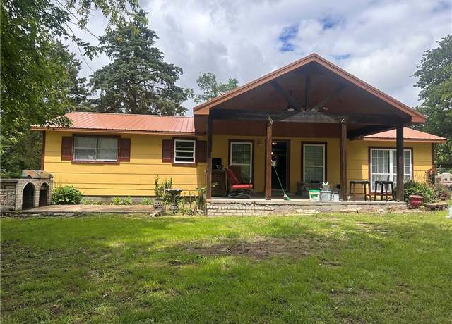 Property at 11836 Fresno Rd, West Fork, AR 72774, 3 beds, 1 bath