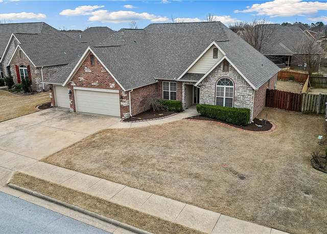 Property at 1722 Berkeley Ave, Rogers, AR 72758, 4 beds, 3 baths