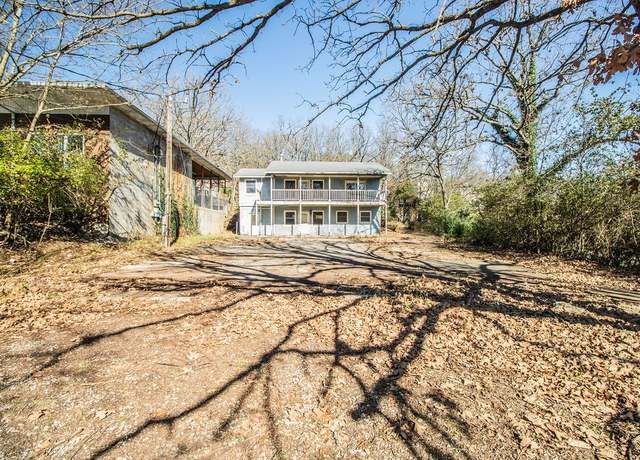 Property at 1614 Huntsville Rd, Fayetteville, AR 72701, 3 beds, 2 baths