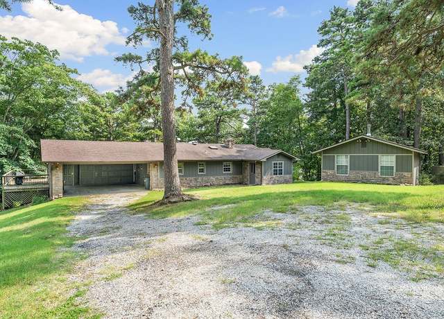 Property at 10135 Elizabeth Dr, Rogers, AR 72756, 4 beds, 4 baths
