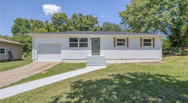 Photo of 128 E Splitlog Ave, Goodman, MO 64843