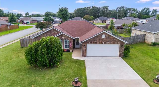 Photo of 541 Firewood Dr, Centerton, AR 72719
