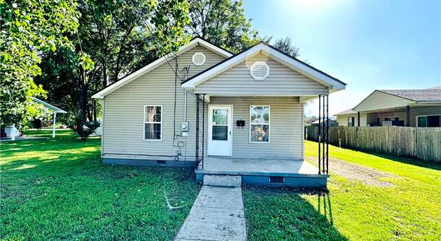 Photo of 407 N 3rd St, Dardanelle, AR 72834