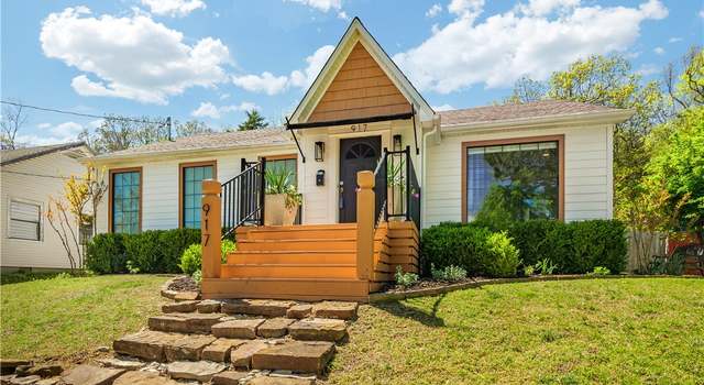 Photo of 917 Rush Dr, Fayetteville, AR 72701