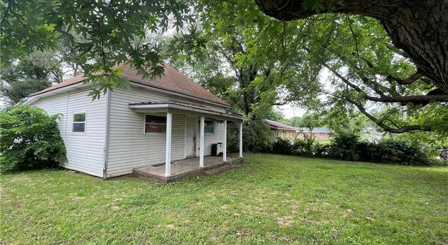 Photo of 307 6th Ave, Gravette, AR 72736
