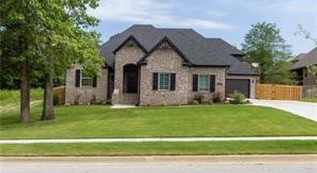Photo of 3110 E Pebblestone, Fayetteville, AR 72701