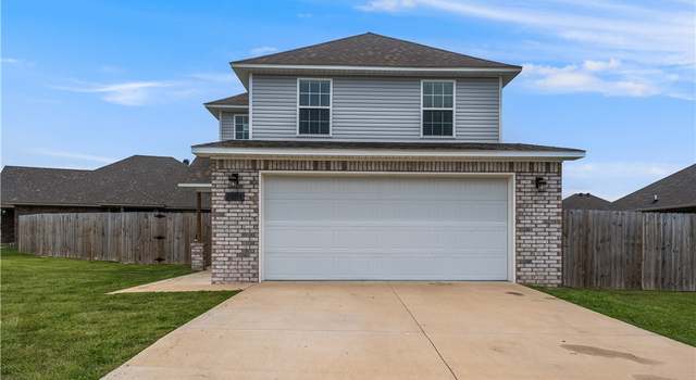Photo of 2004 Applewood St, Gentry, AR 72734