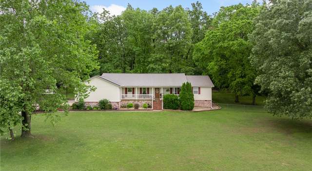 Photo of 1525 Meadow Ct, Green Forest, AR 72638