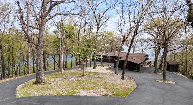 Photo of 826 Cobblestone Ln, Eureka Springs, AR 72631