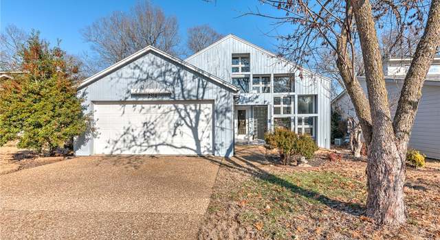 Photo of 2314 E Polk Dr, Fayetteville, AR 72703