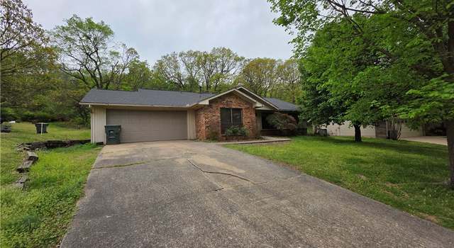 Photo of 2123 Loren Cir, Fayetteville, AR 72701