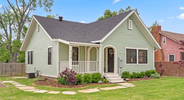 Photo of 608 N Main St, Bentonville, AR 72712