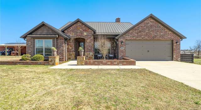 Photo of 140 SW Highfill St, Gentry, AR 72734