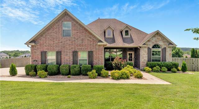 Photo of 2235 Riverwater Ln, Fayetteville, AR 72703