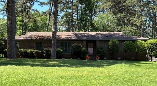 Photo of 809 Eastwood Dr, Russellville, AR 72801