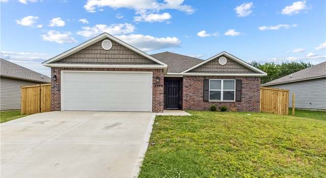 Photo of 2409 S Silver St, Siloam Springs, AR 72761