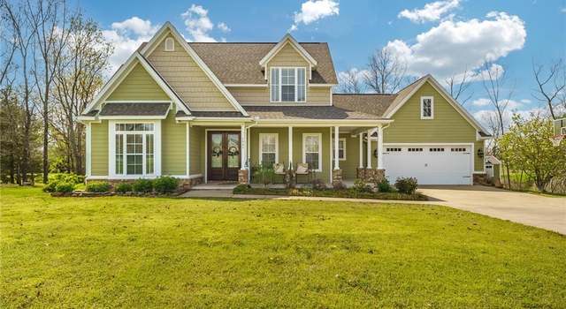 Photo of 1642 Oak Tree Ln, Little Flock, AR 72756