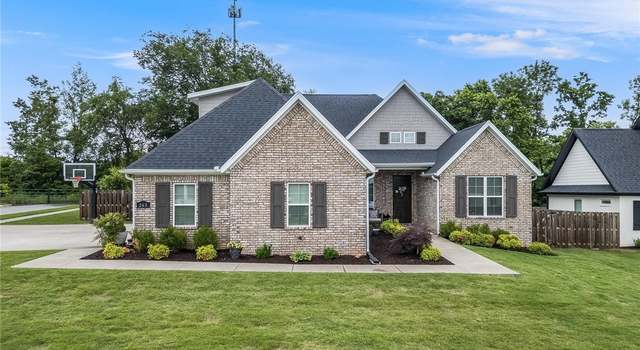 Photo of 265 Waterfall Ln, Springdale, AR 72762