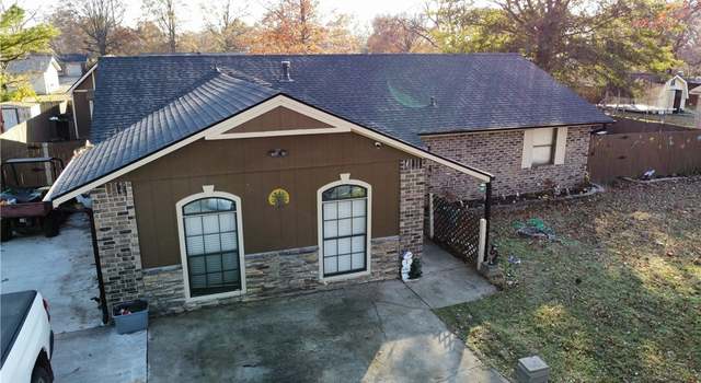 Photo of 105 Wright Ave, Springdale, AR 72764