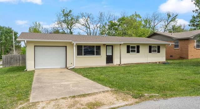 Photo of 1210 NW 2nd St, Bentonville, AR 72712