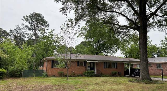 Photo of 215 S Omaha Ave, Russellville, AR 72801