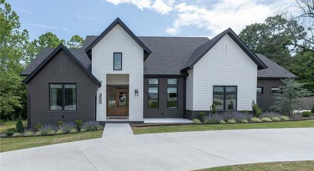 Photo of 3506 N Sweet Osage Ln, Fayetteville, AR 72704