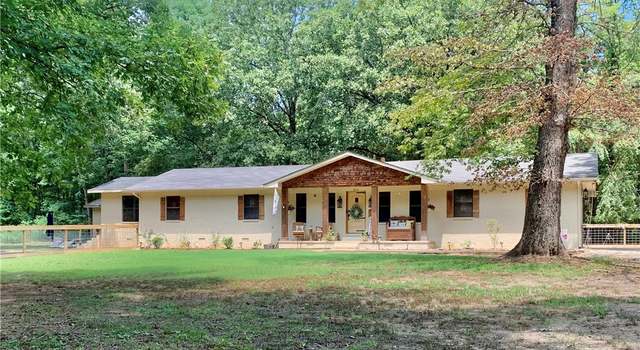 Photo of 215 Applegate Ln, Dover, AR 72837