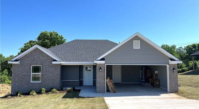 Photo of 236 Presley Loop, Huntsville, AR 72740