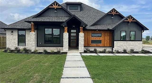 Photo of 301 Daily St, Pea Ridge, AR 72751