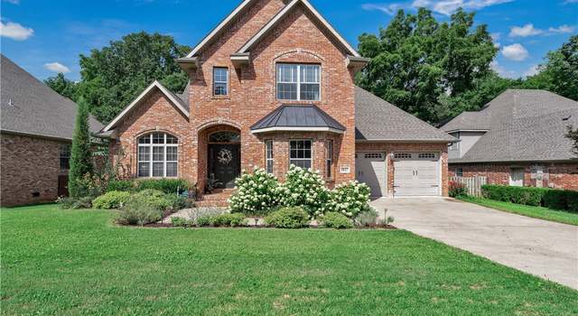 Photo of 1837 N Trillium Ln, Fayetteville, AR 72704