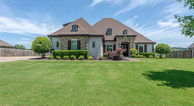 Photo of 2141 Riverwater Ln, Fayetteville, AR 72703