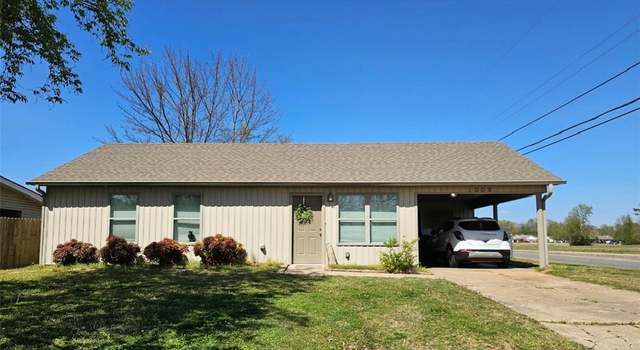 Photo of 1009 E G St, Russellville, AR 72801