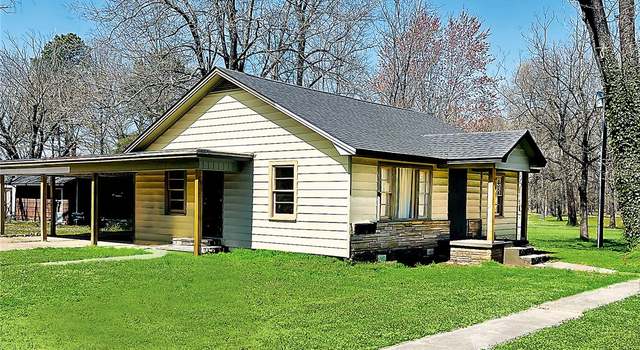 Photo of 1109 Phoenix Ave, Russellville, AR 72801