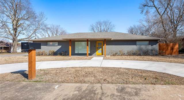 Photo of 2101 Christine St, Springdale, AR 72762