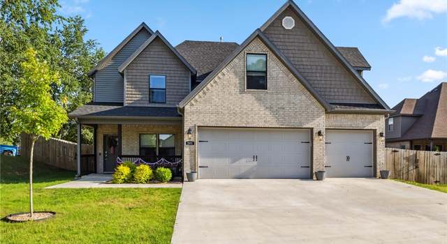 Photo of 201 Ryder St, Gentry, AR 72734
