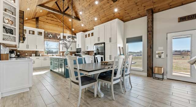 Photo of 971 W 1st Ave, Gentry, AR 72734